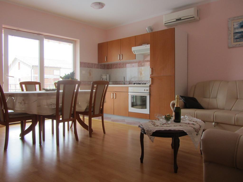 Apartments Dilja Malinska Dış mekan fotoğraf